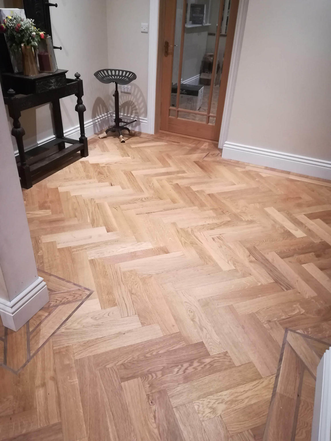 Herringbone 90mm Hampton Oak