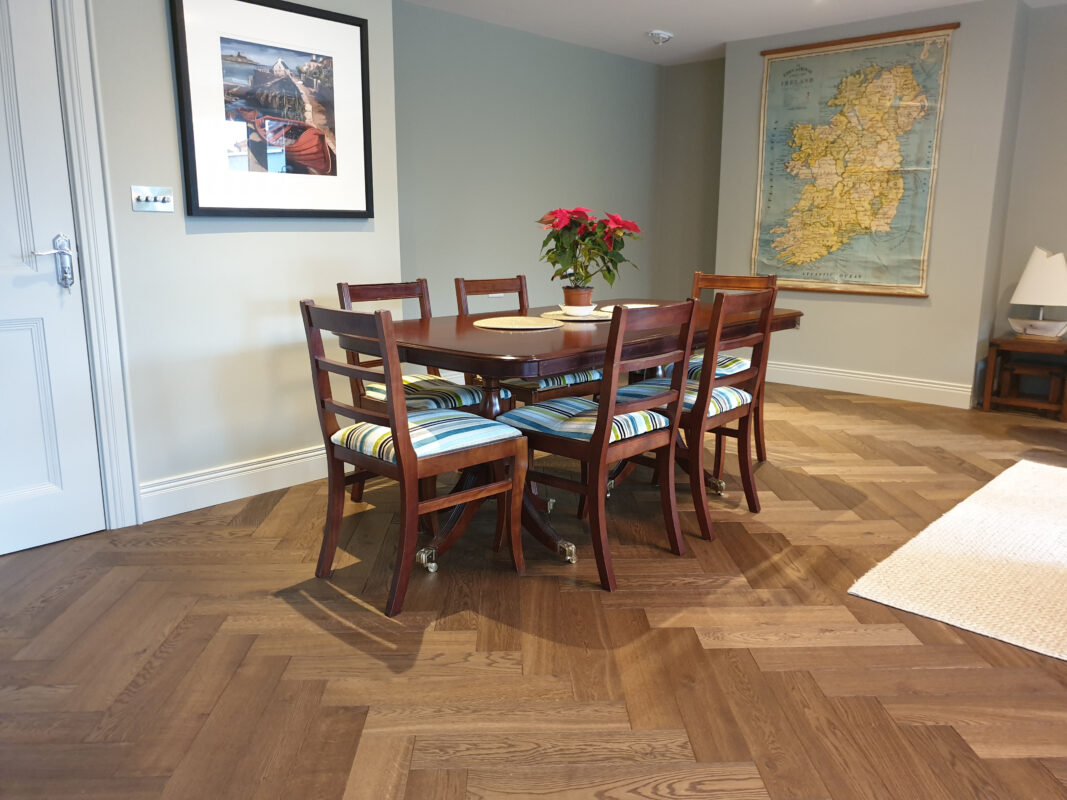 Renaissance Herringbone Oak Vico